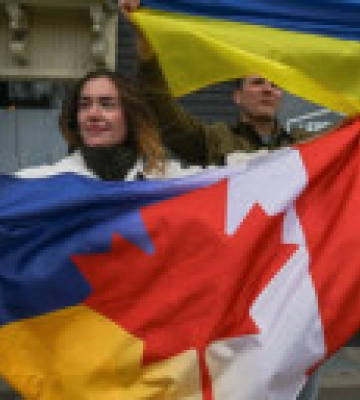 Украина получила от Канады кредит в 500 млн канадских долларов