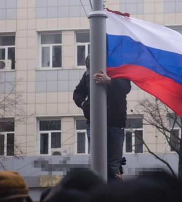 СБУ задержала коллаборанта, поднимавшего флаг РФ над Харьковским горсоветом в 2014-м 