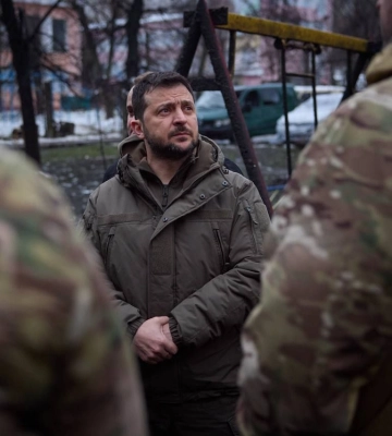 Зеленський прибув до Бахмуту з неоголошеним візитом