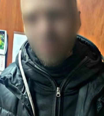 У Запоріжжі злодія-обманщика видав дзвінок на вкрадений телефон