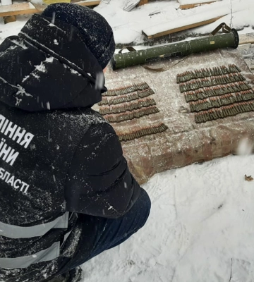 На Чернігівщині виявили арсенали зброї, які залишили російські окупанти (ФОТО)