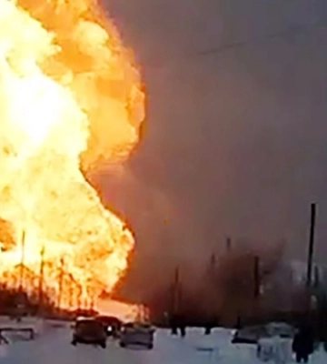 На Росії потужно вибухнув магістральний  газогін “Уренгой – Помари – Ужгород” (ВІДЕО)