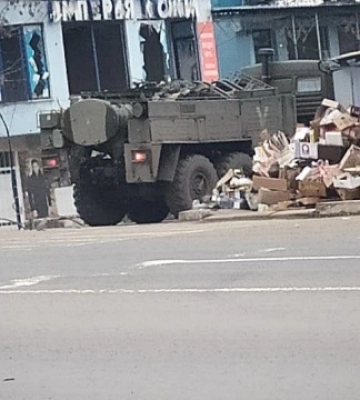 У Маріуполі фіксують рух російських вантажівок із боєприпасами у бік Мангуша