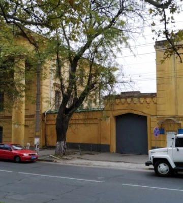 Ще двох працівників СІЗО в Херсоні затримали за підозрою в держзраді – ДБР