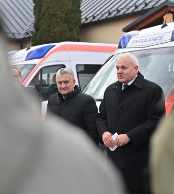 Закарпаття відправить у прифронтову зону чотири нові автомобілі швидкої допомоги