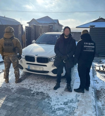 Закарпатські поліцейські припинили функціонування масштабного міжрегіонального наркоугруповання
