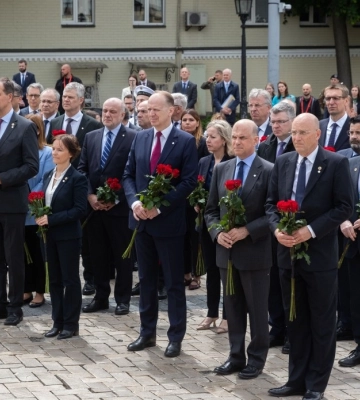 У Київ приїхали представники усіх країн НАТО
