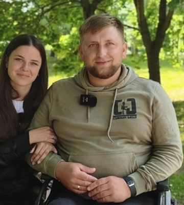 Кохання, загартоване війною: історія незламного бійця з Волині та його дружини (фото, відео)
