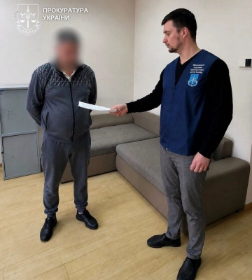 У Києві затримано спритника, який за гроші обіцяв ухилянту працевлашуванння заради бронювання