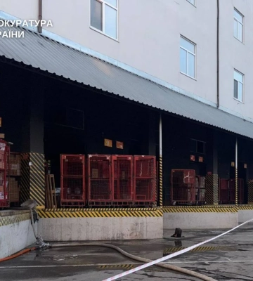 В Киеве на почтовом терминале на Оболони произошел взрыв: погиб и ранен