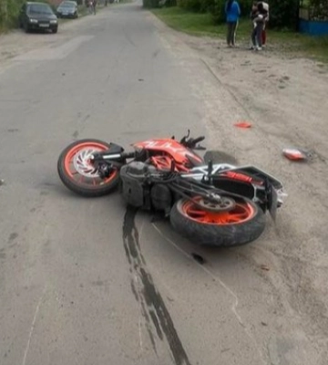 На Волині зіткнулися авто і мотоцикл, травмувався водій двоколісного