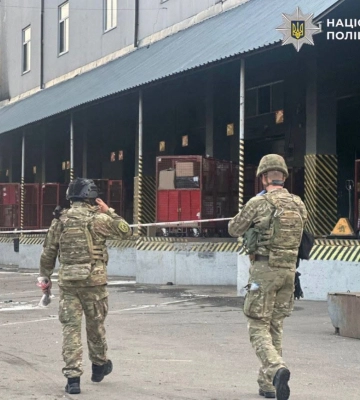 У Києві вибухнула посилка у сортувальному центрі поштового оператора, є загиблий та поранені, - поліція