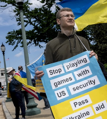 Допомога всупереч Трампу? Як у Конгресі США схвалили "український закон" та що це змінює