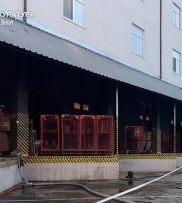  ТЕРМІНОВО! ВИБУХ на поштовому терміналі в КИЄВІ! ЗАГИНУВ чоловік, двоє ПОРАНЕНІ | НОВИНИ