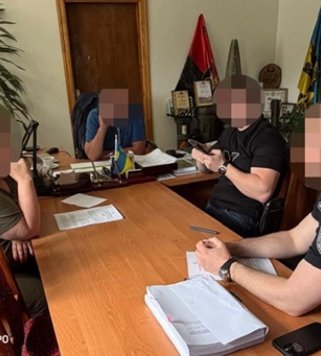 Викрито масштабну схему вирубки лісу за участю посадовців
