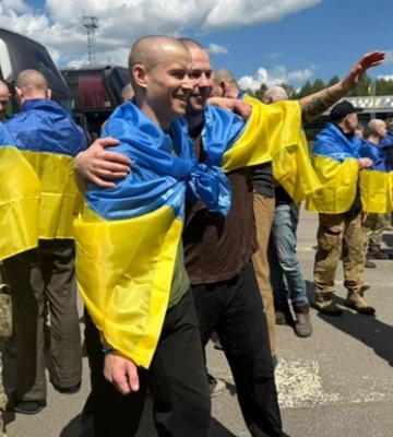 Україна повернула з полону 185 воїнів і цивільного