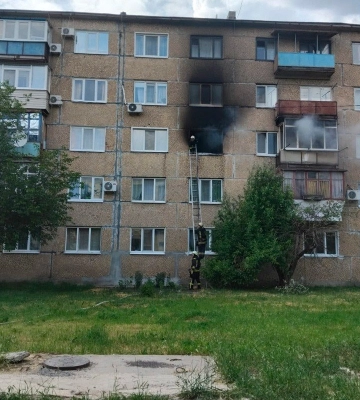 Семья выпрыгнула из окна во время пожара на Харьковщине: причина возгорания