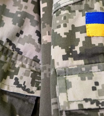 Автомобиль ТЦК во Львове перевернули после проверки документов: полиция расследует инцидент
