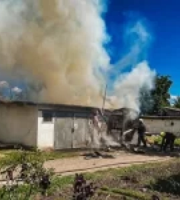 Удар російського БпЛА по селищу Есхар на Харківщині: поранена 75-річна жінка