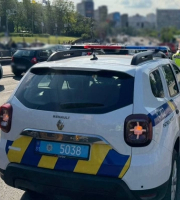 В Киеве на Чоколовском бульваре произошло ДТП со смертельным исходом — движение транспорта затруднено