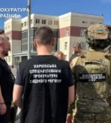 Експрацівника РТЦК та СП підозрюють у схемі незаконного виїзду за кордон за 25 тис. доларів