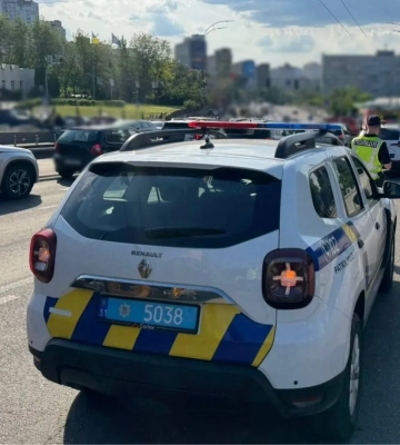 В Киеве Mercedes на скорости влетел в подземный переход: четверо погибших