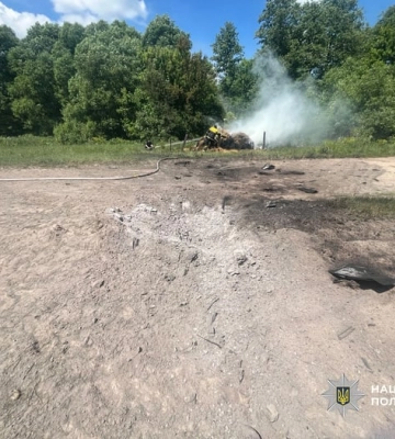 Шестеро травмованих та 37 пошкоджених автомобілів — російські дрони атакували Чернігів
