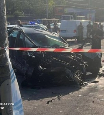 Водію Mercedes, який спричинив смертельну ДТП у Києві, повідомили про підозру. ФОТО