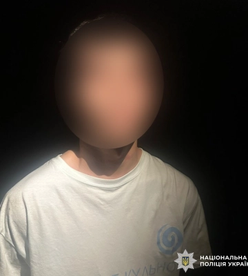 На Буковині 16-річному хлопцю повідомлено про підозу у підпалі двох автівок на замовлення