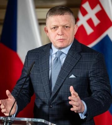 Премьер Словакии заявил об опасности эскалации после взрыва дрона в порту Румынии