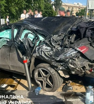 Врезался в пешеходный переход, убил ребенка и двух полицейских в Киеве: водитель находится под конвоем