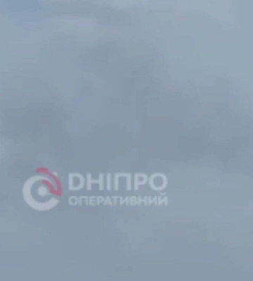 Ворог атакував безпілотниками Дніпровський район: виникла пожежа, є руйнування