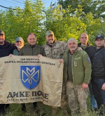 FPV врезался в автомобиль Тягнибока в Запорожской области: бывший народный депутат получил контузию. ВИДЕО