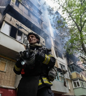 РФ атакувала Херсон: є жертви і поранені