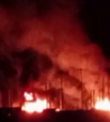 В оккупированном Луганске прогремели взрывы, сообщается об атаке БПЛА и пожаре на подстанции