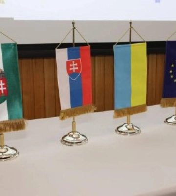 Понад 21,8 млн грн за рік: як міжнародні гранти змінюють Ужгородську міську клінічну лікарню