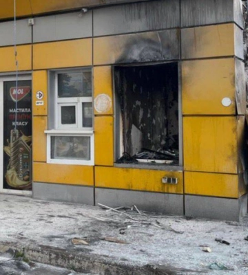 Атака на Чернігівщину: окупанти вдарили по агропідприємству та трьох АЗС