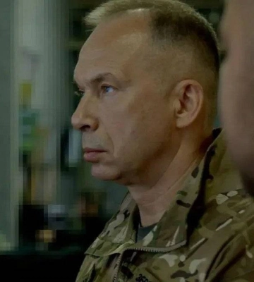 На півдні України РФ зосередила понад 140 тисяч військових, - Сирський