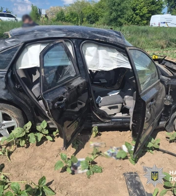 На Черкащині внаслідок ДТП загинув водій та постраждала водійка легковика