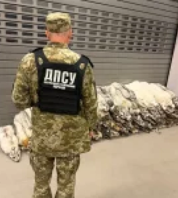 На пункті пропуску «Грушів» вилучили 120 незадекларованих шкурок песця