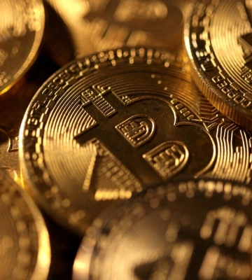 Курс Bitcoin впав до найнижчого рівня з жовтня 2024 року