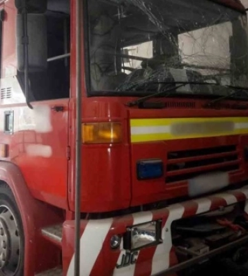 На Сумщині росіяни вдарили по пожежному автомобілю й обстріляли рятувальників ДСНС