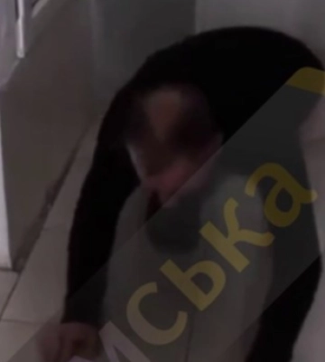 Керівництво Одеського СІЗО відсторонили через відео зі знущанням, імовірно, з експрацівника ТЦК