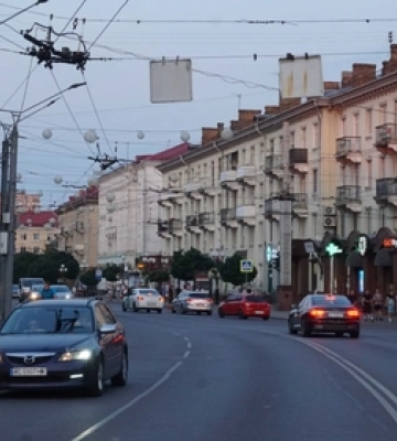 У Луцьку через загрозу провалля повністю перекриють частину проспекту Волі