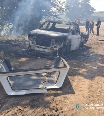 На Харківщині ворожий БпЛА атакував автомобіль поліції: є загиблий та поранені. ФОТО