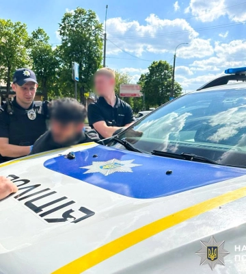 У Рівному молодого рецидивіста судитимуть за зухвале вуличне пограбування