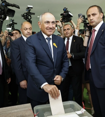 Пашинян заявил о победе своей партии на парламентских выборах в Армении