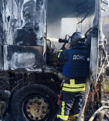 Російські безпілотники атакували підприємства на Чернігівщині — виникли пожежі