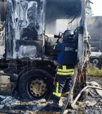 Росіяни вдарили дронами по підприємствах та будинках на Чернігівщині, є поранені (оновлено)