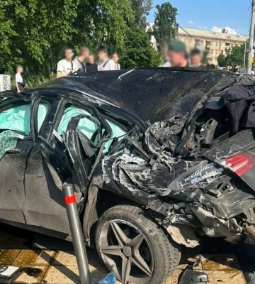Виновник смертельного ДТП в Киеве подрабатывал в такси: в Mercedes-Benz была пассажирка